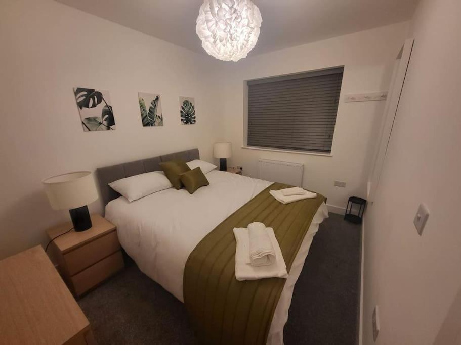 New 4 Bedrm House! Parking. 10min To / Etihad Hébergement de vacances